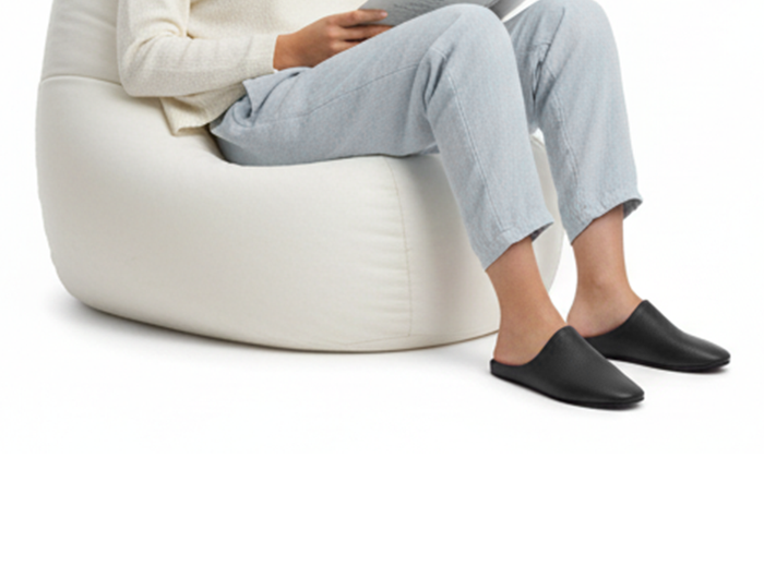 <p><strong>Designed to bring sophistication to your every step</strong></p>